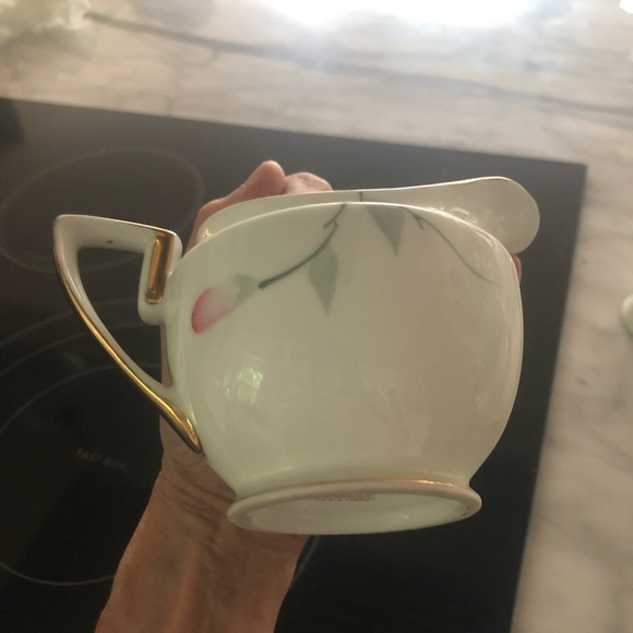 Noritake hand painted creamer and plate - Picture 6 of 11